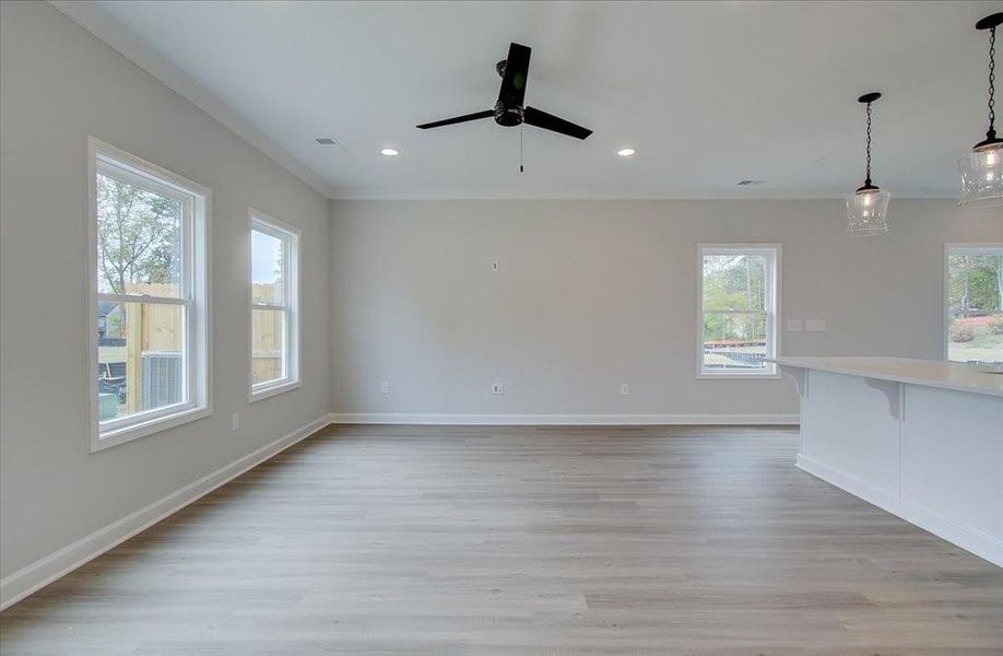 Spacious, unfurnished interior of a new home in Cherokee Township, Acworth (Image 26).
