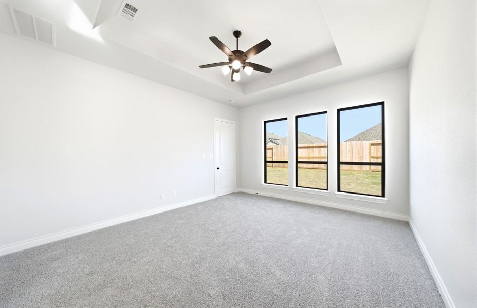 Spacious, unfurnished interior of a new home in The Highlands 55′, Porter (Image 33).