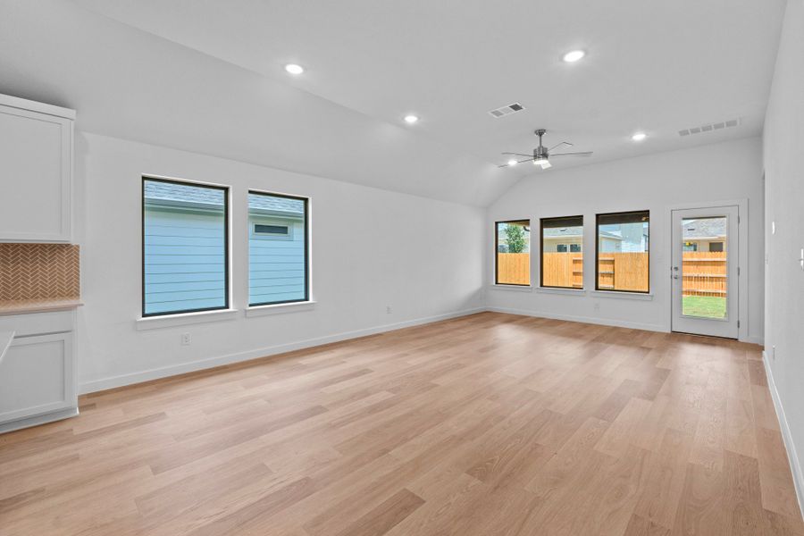 Spacious, unfurnished interior of a new home in Prairie Winds, Hutto (Image 17). Spacious, unfurnished interior of a new home in Prairie Winds, Hutto (Image 17).