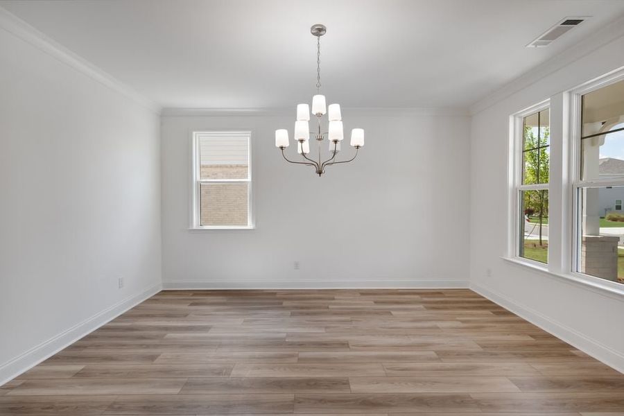 Spacious, unfurnished interior of a new home in Auburn Glen, Dacula (Image 12).