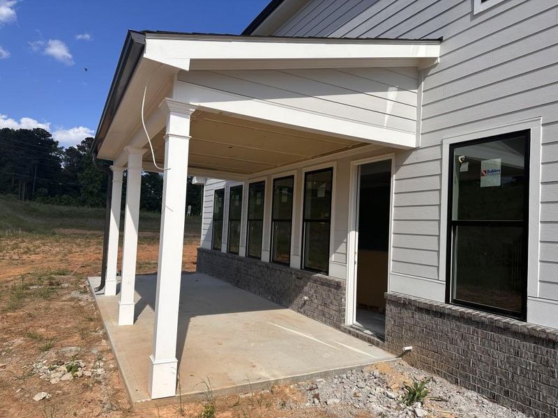 Exterior details and patio area of a home in Livingstone Park, Kennesaw (Image 3).