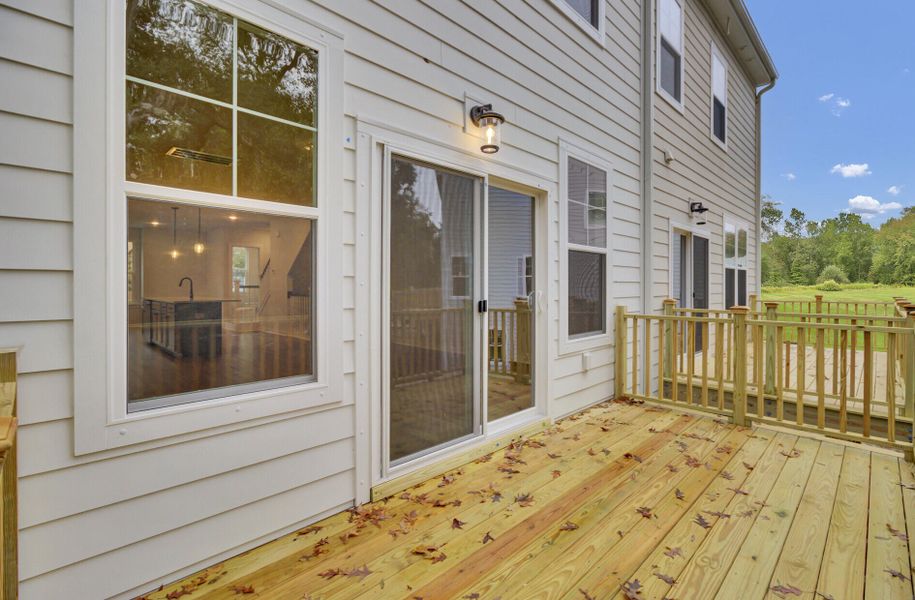 Exterior details and patio area of a home in Indigo Grove Townhomes, Johns Island (Image 20).
