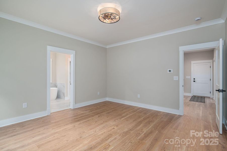 Spacious, unfurnished interior of a new home in , Lincolnton (Image 30).