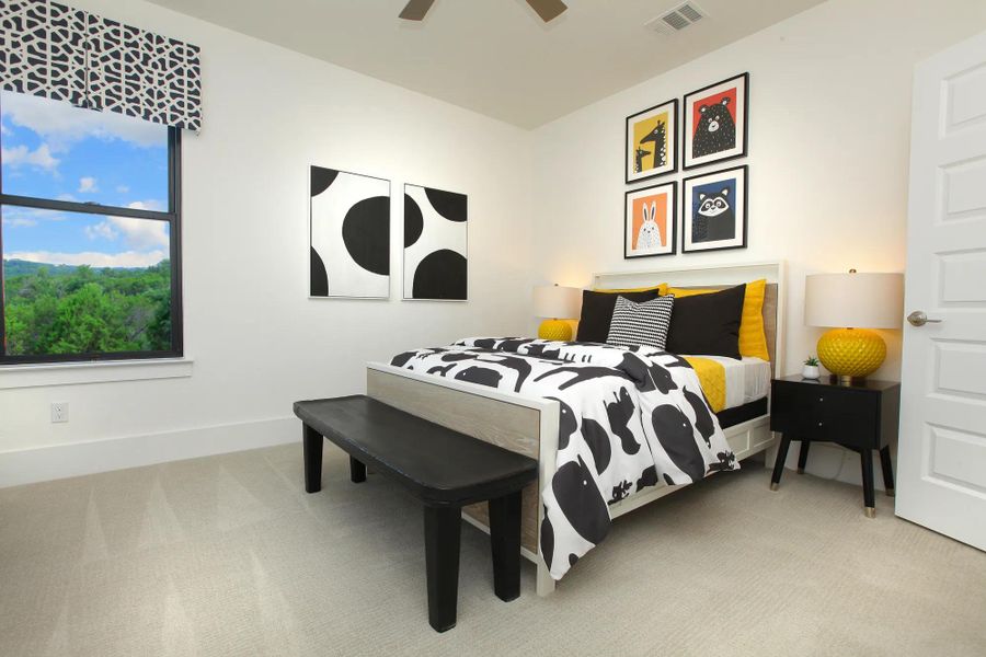 The Lynmar II Bedroom 3