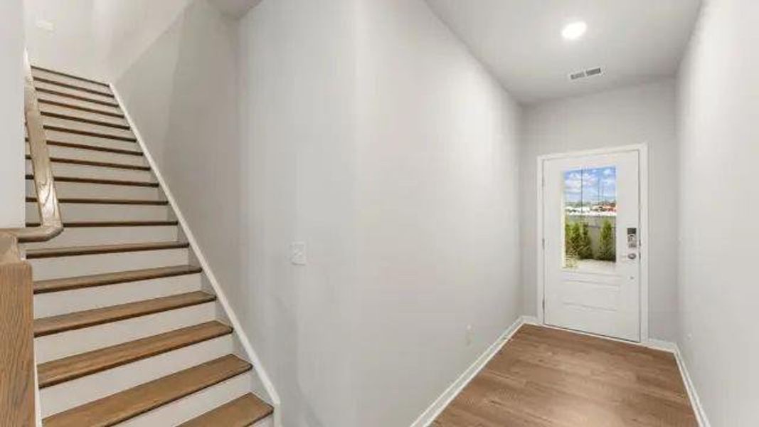 Spacious, unfurnished interior of a new home in Magnolia Square, Austell (Image 16).