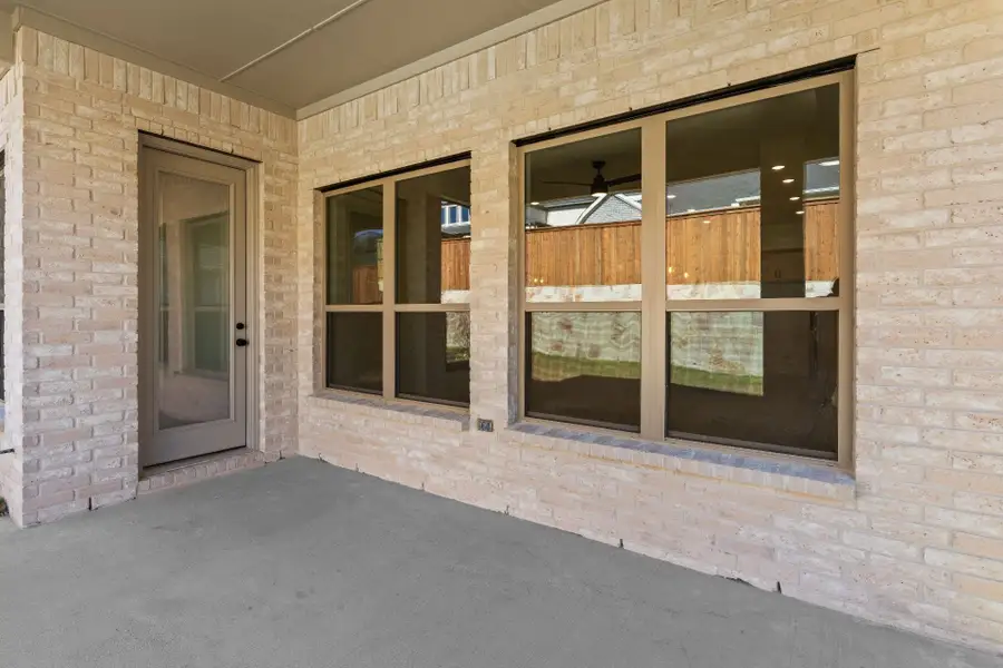 4br New Home in Flower Mound, TX.  - Slide 33