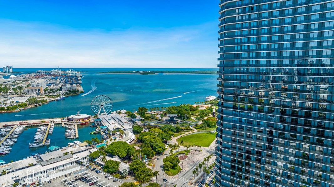 Condo located in Miami, FL showcasing its design and architecture (Image 20). Condo located in Miami, FL showcasing its design and architecture (Image 20).