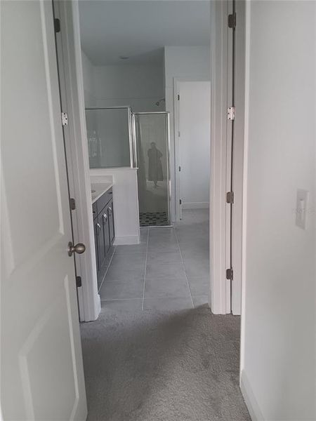 Spacious, unfurnished interior of a new home in , Orlando (Image 20).