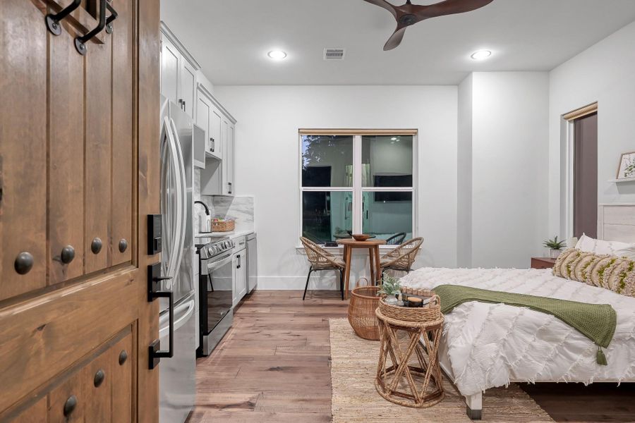 Casita also has lake views.