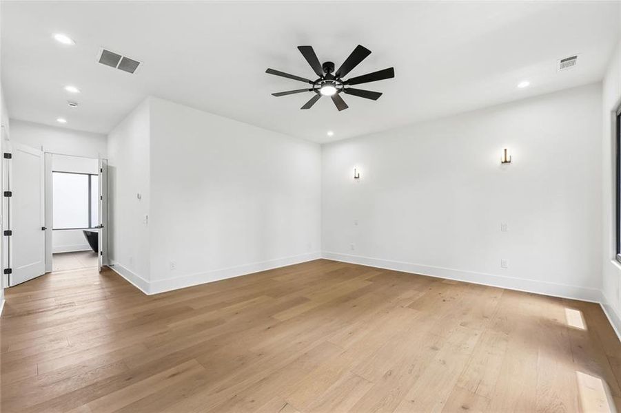 Spacious, unfurnished interior of a new home in , Auburn (Image 61). Spacious, unfurnished interior of a new home in , Auburn (Image 61).