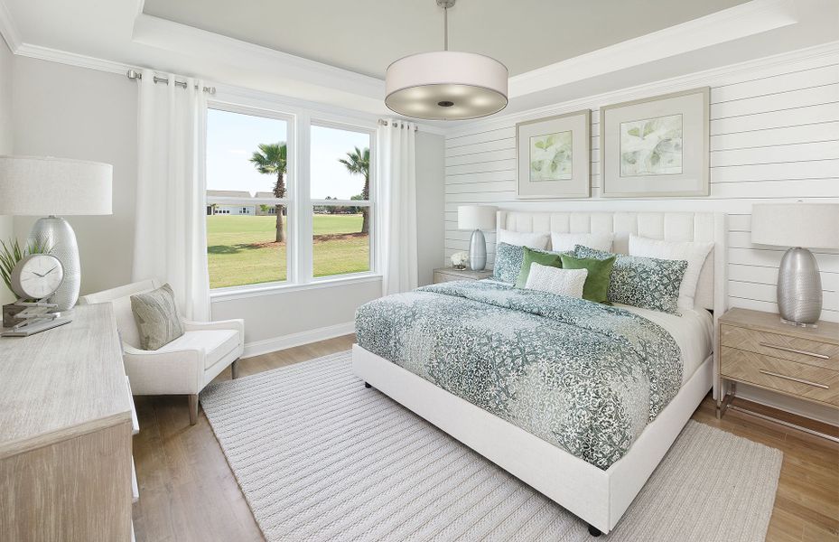 Bright and spacious Owner's Suite with tray ceilin Bright and spacious Owner's Suite with tray ceilin