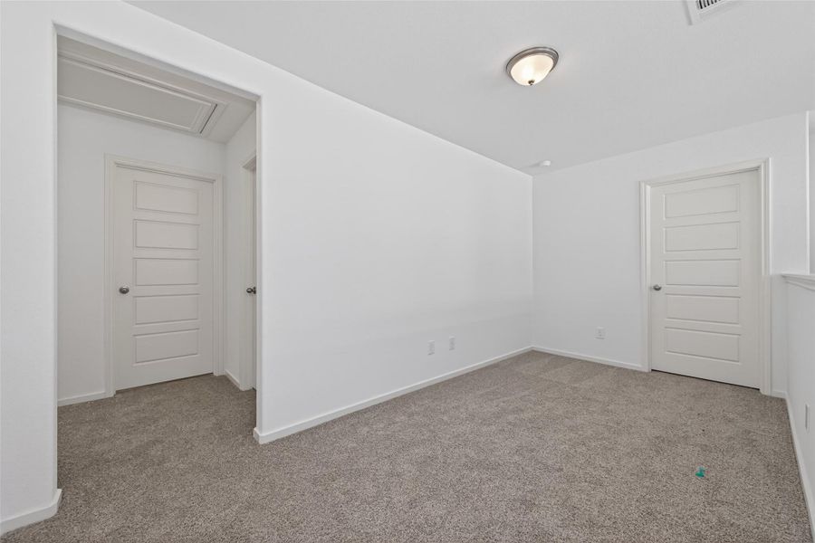 Spacious, unfurnished interior of a new home in Enclave at Willis, Willis (Image 31).