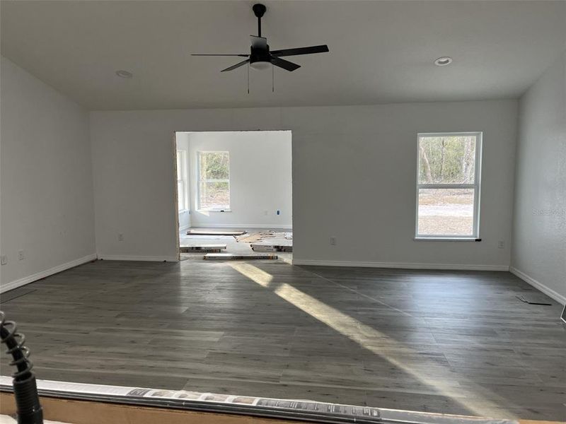Spacious, unfurnished interior of a new home in , Ocala (Image 11).