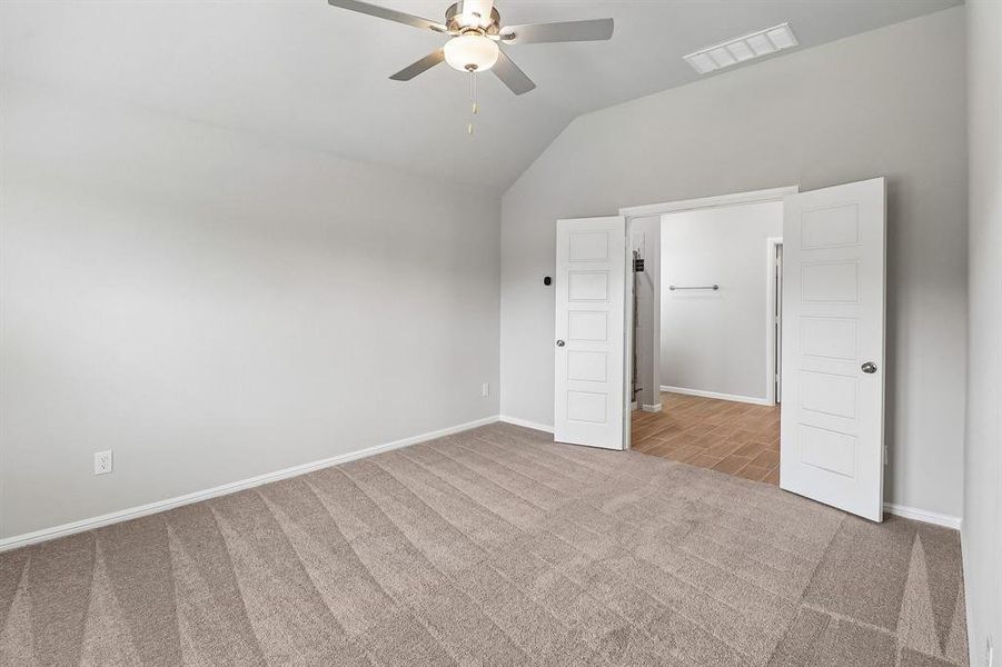 Spacious, unfurnished interior of a new home in Elevon, Lavon (Image 19). Spacious, unfurnished interior of a new home in Elevon, Lavon (Image 19).