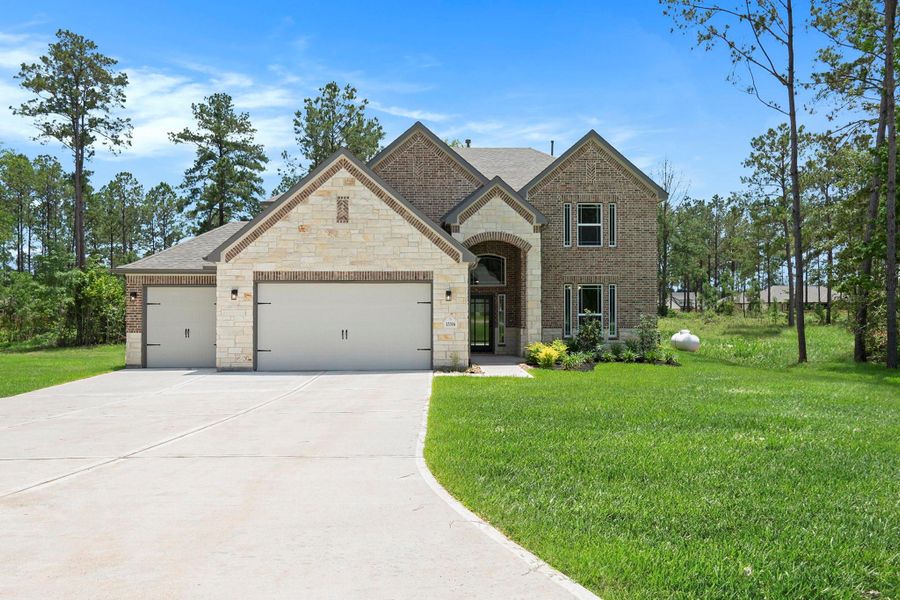 BRAND NEW! Walker Plan! Pictures are Representation of the Walker Plan.  Colors and selections may vary.  Call today for a tour!