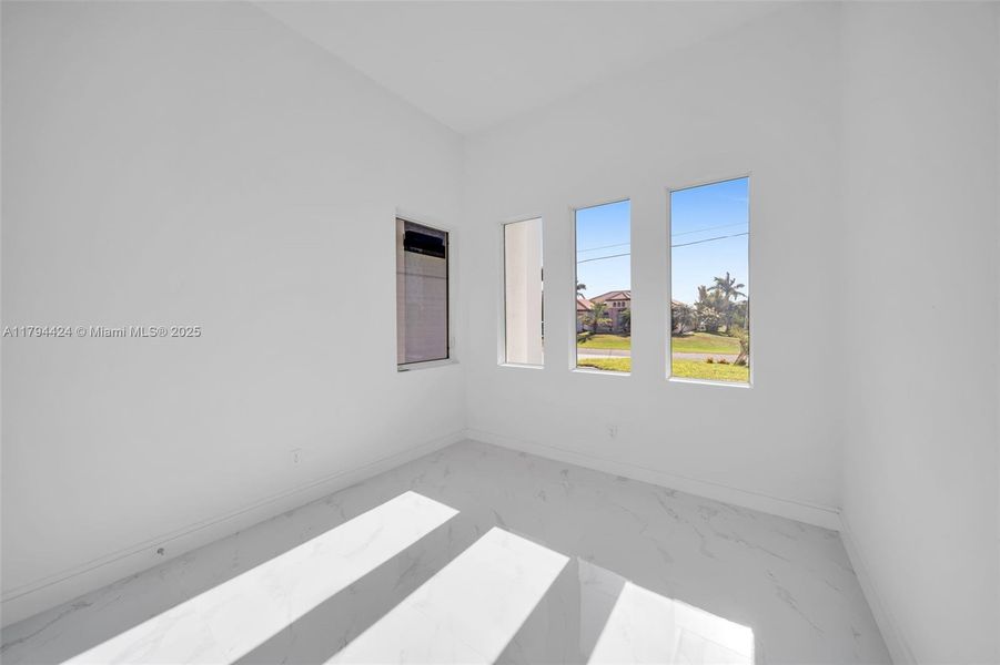 Spacious, unfurnished interior of a new home in , Cape Coral (Image 27). Spacious, unfurnished interior of a new home in , Cape Coral (Image 27).