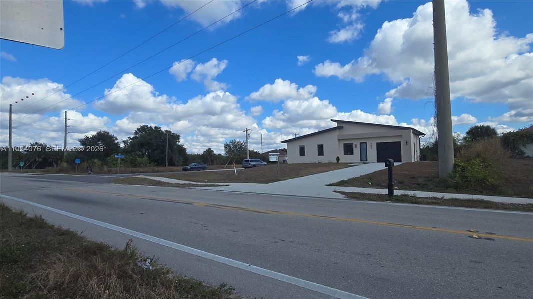 Community amenities in , Lehigh Acres (Image 24).