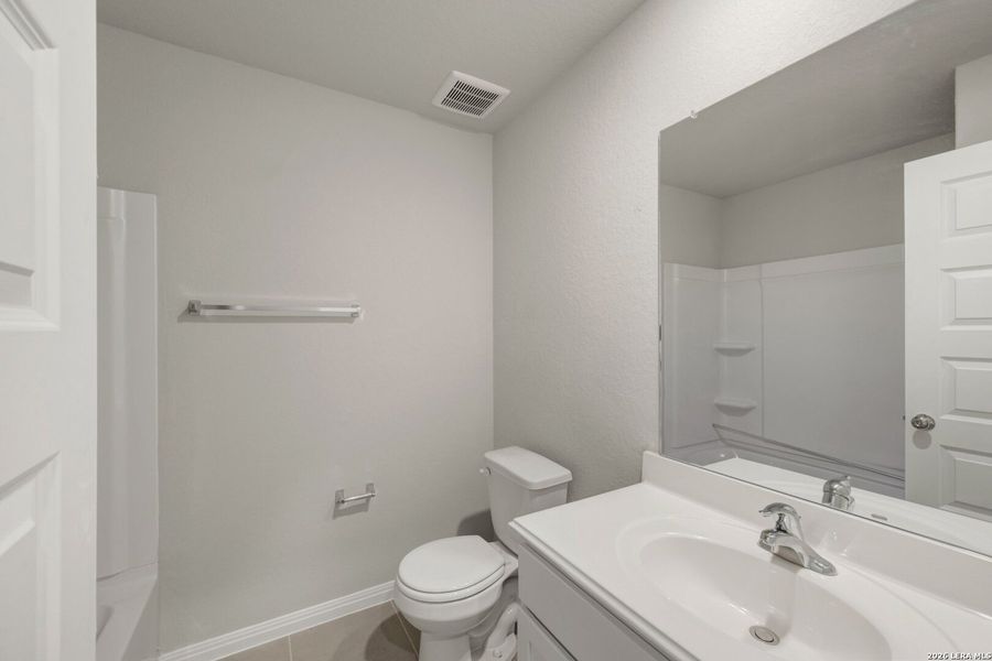 Furnished interior view inside a new home in Verano Farms, San Antonio (Image 5).