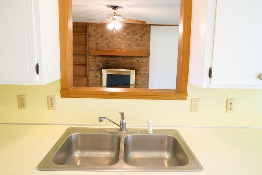 Furnished interior view inside a new home in , Mineola (Image 7).