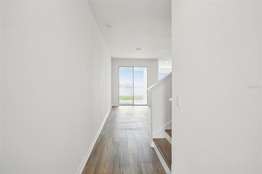 Spacious, unfurnished interior of a new home in Isla Mirada, San Antonio (Image 24).