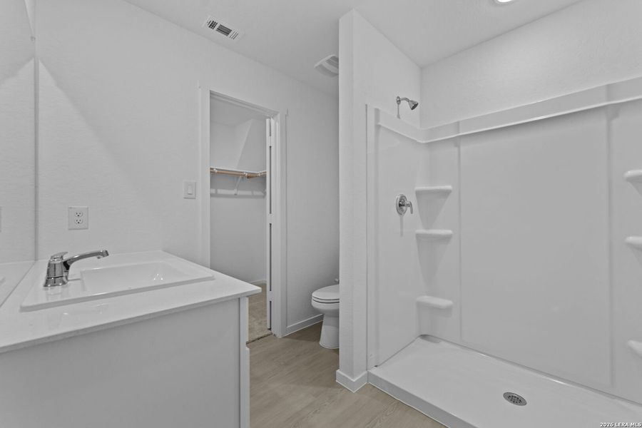 Furnished interior view inside a new home in Guadalupe Ridge, New Braunfels (Image 5).