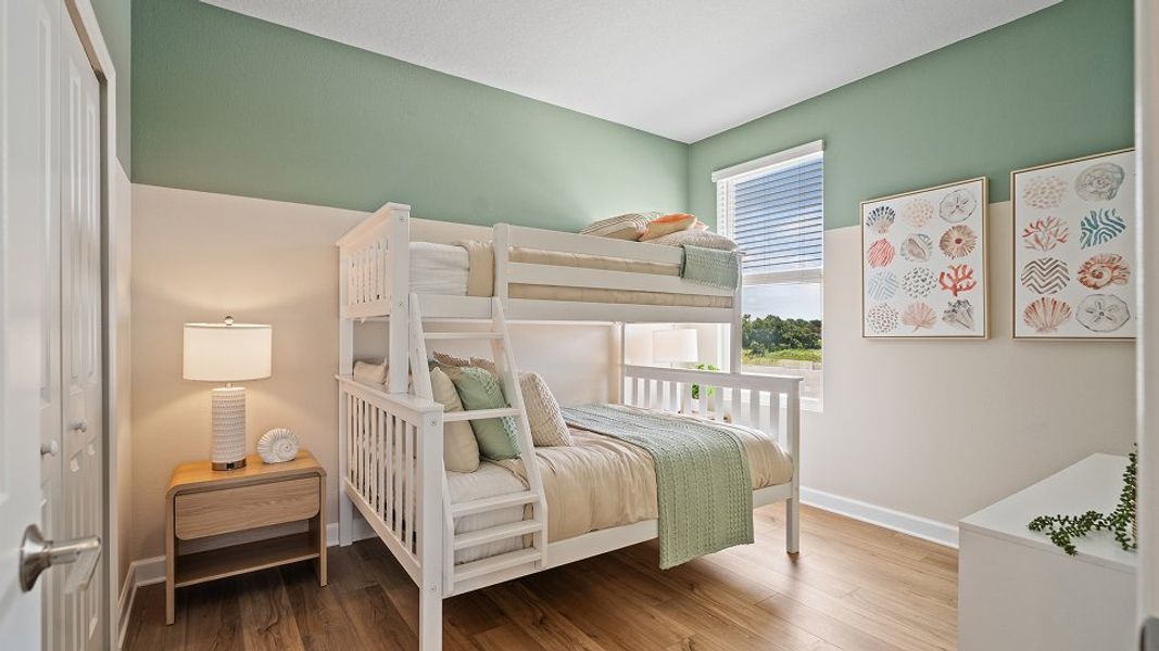 3275 Majesty Palm Bed4 1of2 F2 7 28 25