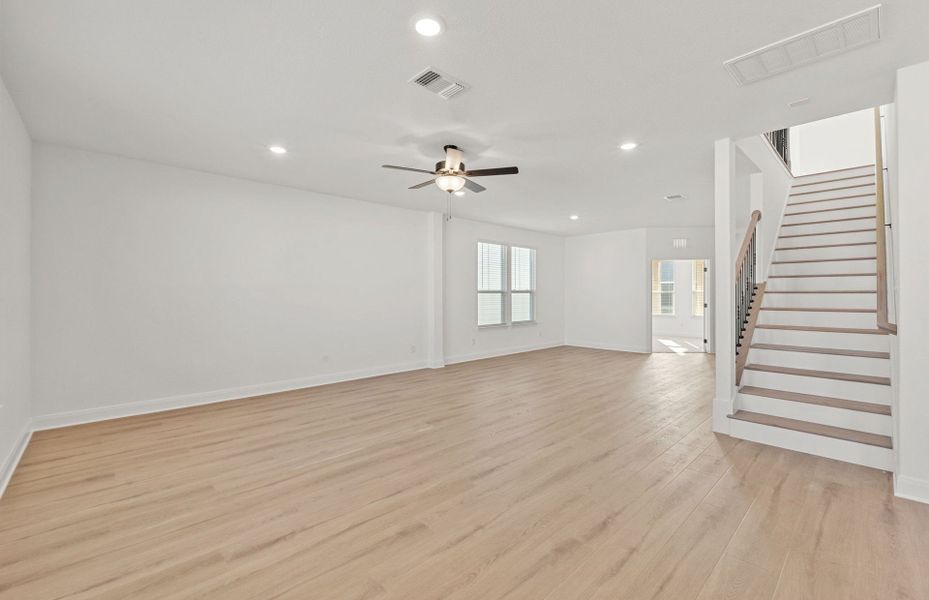 Spacious, unfurnished interior of a new home in Patterson Ranch, Georgetown (Image 31).