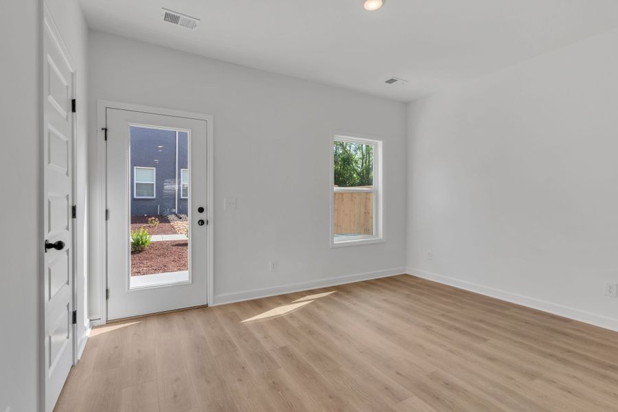 Spacious, unfurnished interior of a new home in Oxford Station, Gallatin (Image 14). Spacious, unfurnished interior of a new home in Oxford Station, Gallatin (Image 14).