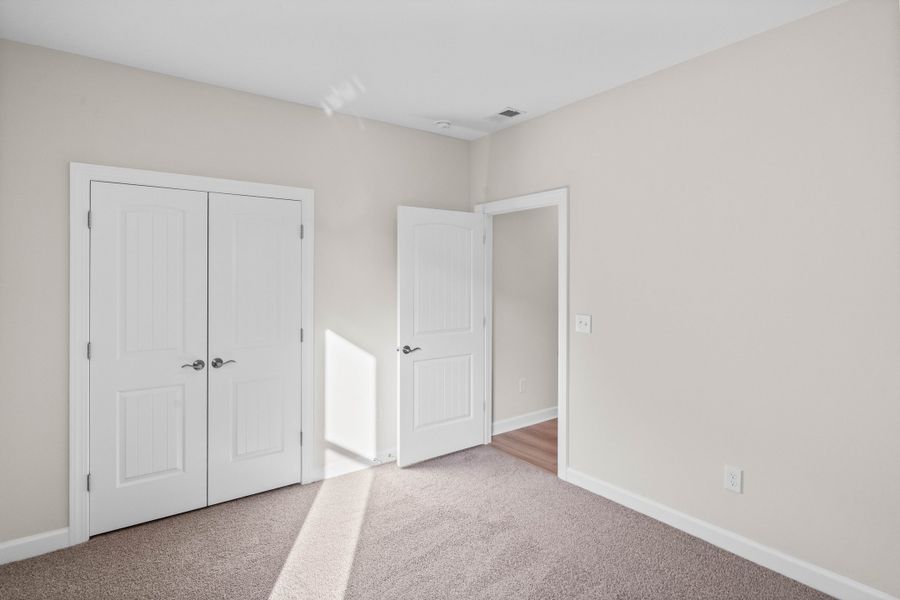 Spacious, unfurnished interior of a new home in Bridgewater - Shorehaven Village, Little River (Image 26).