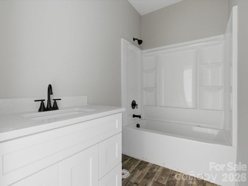 Spacious, unfurnished interior of a new home in , Clover (Image 30).