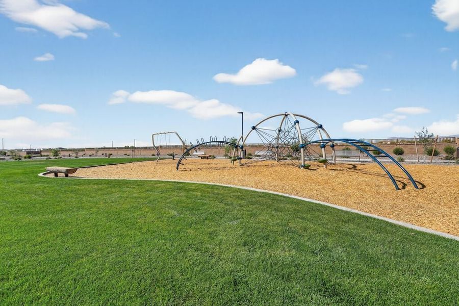 Community amenities in Combs Ranch, San Tan Valley (Image 27).