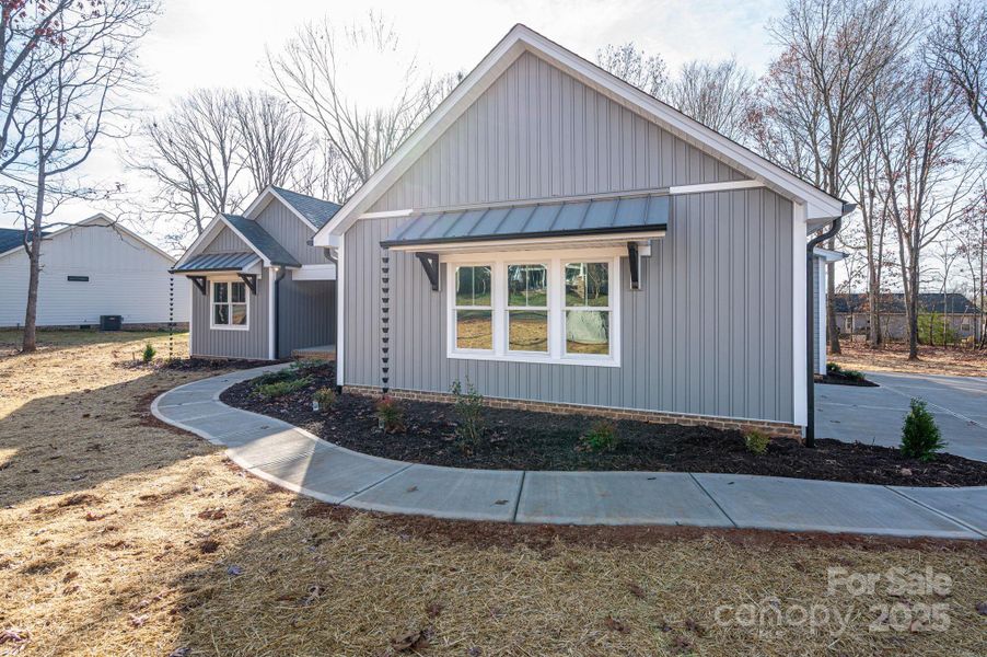 Image 43 of a home in .