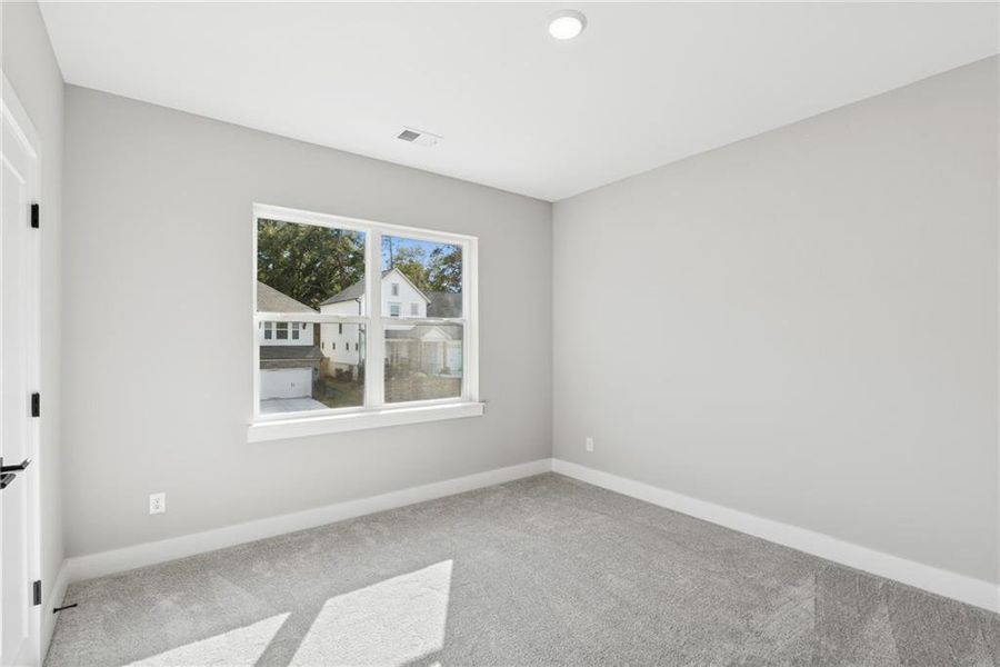 Spacious, unfurnished interior of a new home in Havencroft, Woodstock (Image 13). Spacious, unfurnished interior of a new home in Havencroft, Woodstock (Image 13).