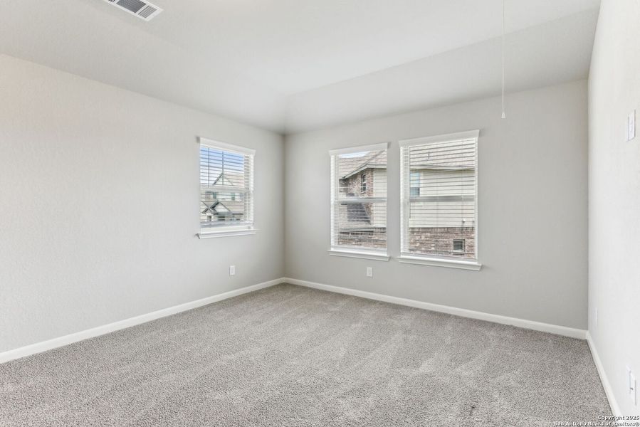Spacious, unfurnished interior of a new home in Remington Ranch, San Antonio (Image 20). Spacious, unfurnished interior of a new home in Remington Ranch, San Antonio (Image 20).
