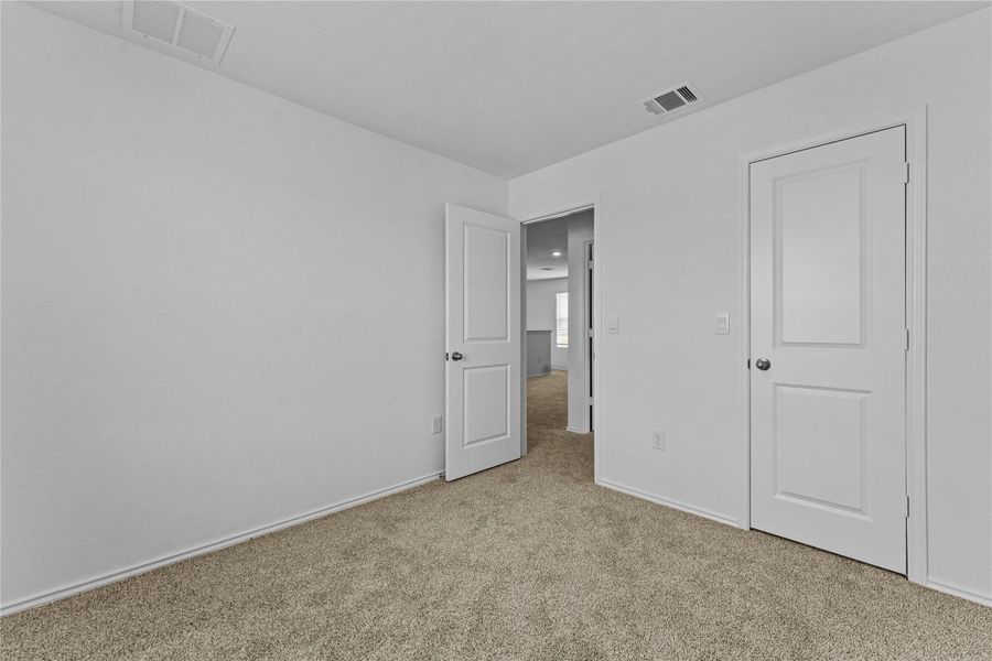Spacious, unfurnished interior of a new home in Prairie Lakes, Buda (Image 29).