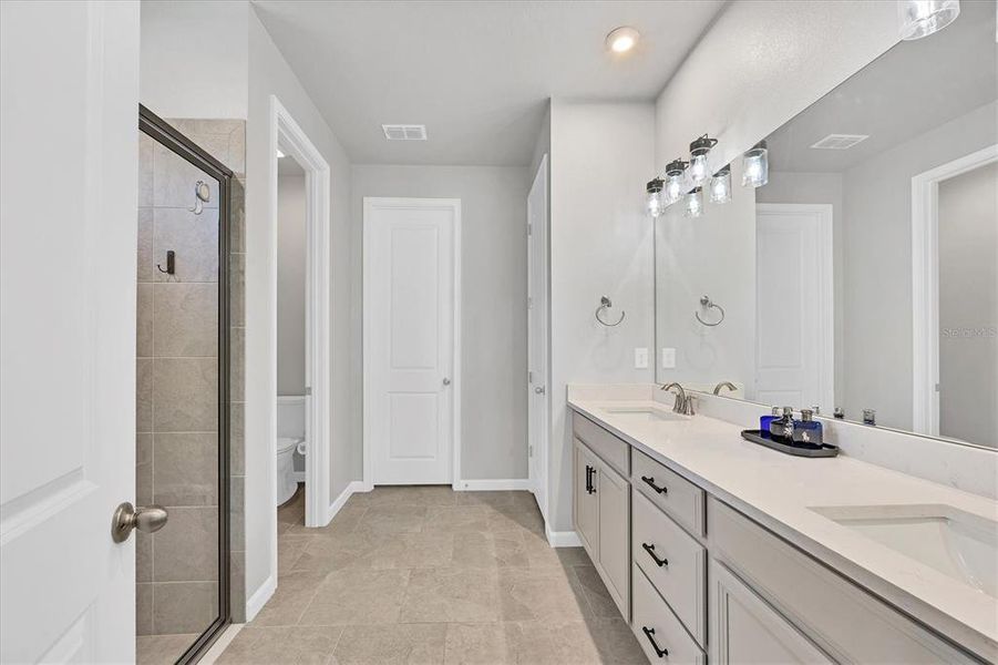 Furnished interior view inside a new home in , Venice (Image 11).