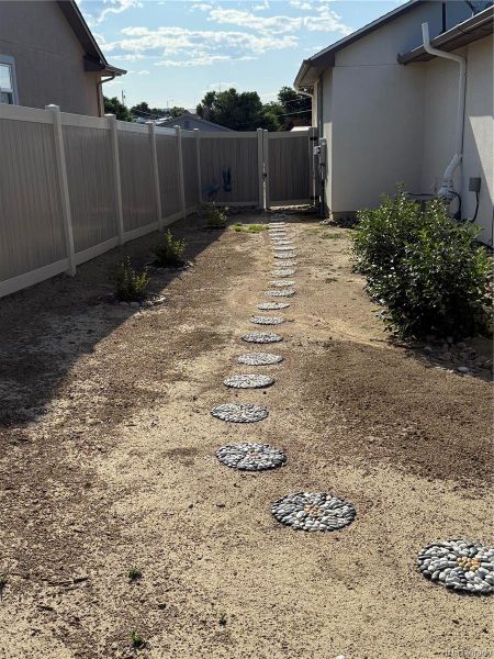 Image 43 of a home in .