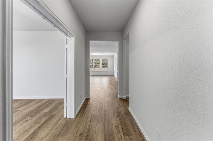 Spacious, unfurnished interior of a new home in Oak Grove Addition, Springtown (Image 10).