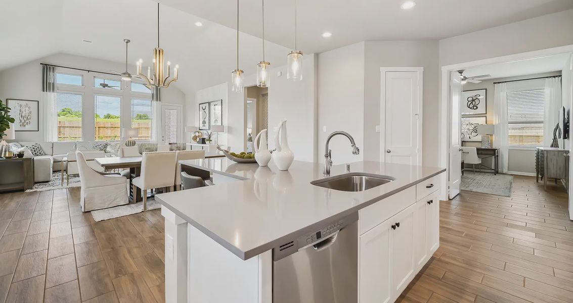 Representative furnished interior of a home built from the Lynnbrook by Chesmar Homes in Sienna Chateau, Missouri City (Image 7).