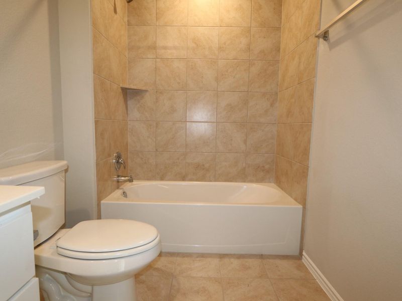 Image 17 of a home in Cascades at Onion Creek.