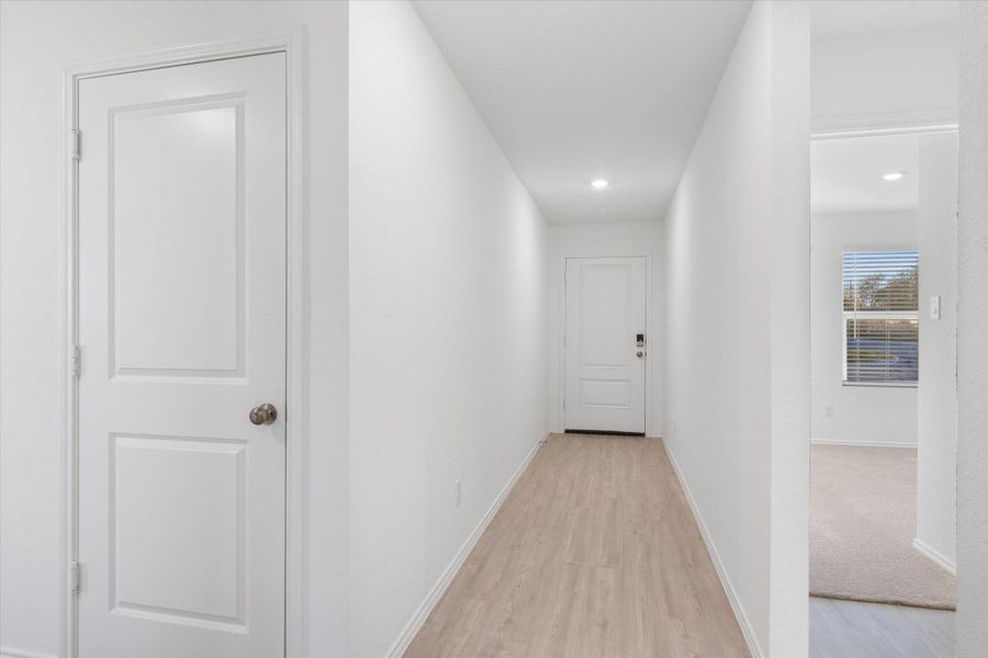 Spacious, unfurnished interior of a new home in , Troy (Image 17).