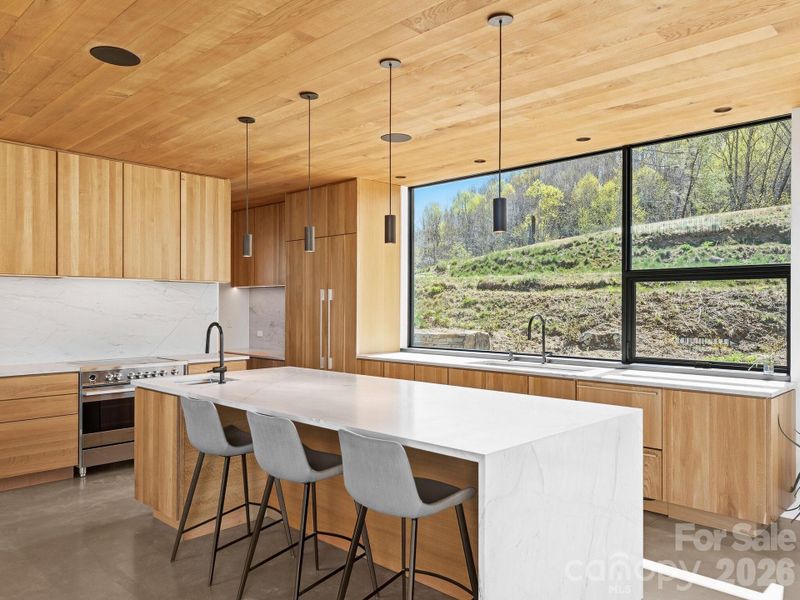 Community amenities in , Asheville (Image 37).