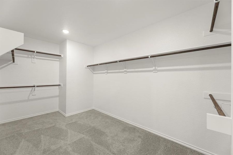 24. 7812 Kingfisher - Closet