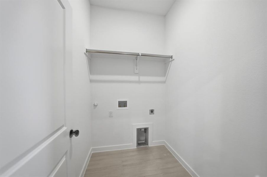 Spacious, unfurnished interior of a new home in Cottages of Celina, Celina (Image 18).