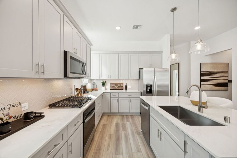 Representative furnished interior of a home built from the Jayton by Pulte Homes in Pulte Homes at Two Step Farm, Montgomery (Image 16).