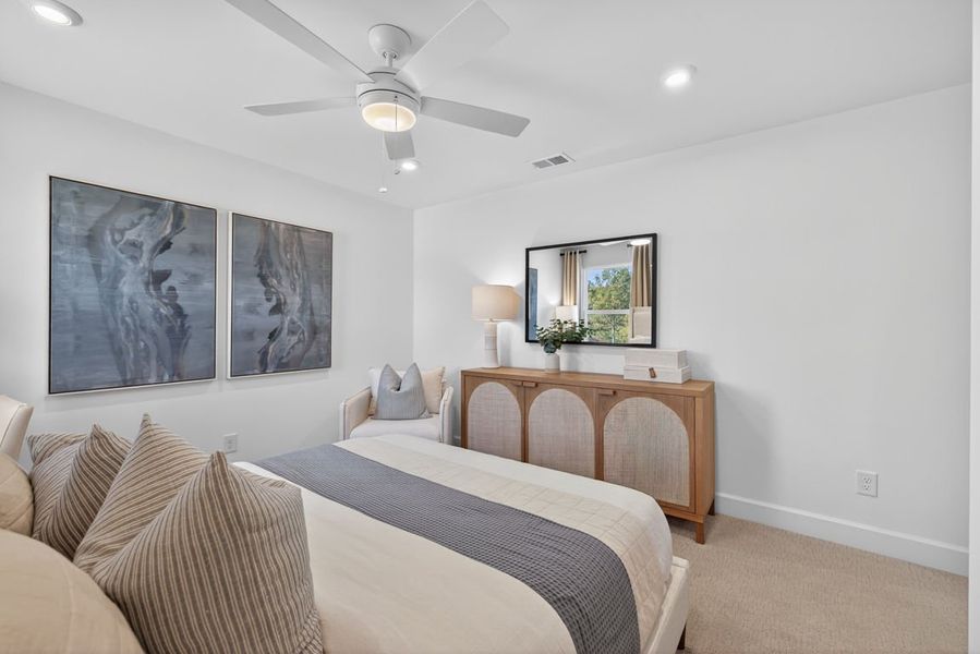 Representative furnished interior of a home built from the Hampton by Pulte Homes in Watermist at Mirror Lake, Villa Rica (Image 54).