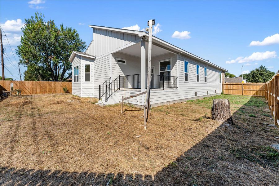 Backyard. Light post will be removed Backyard. Light post will be removed