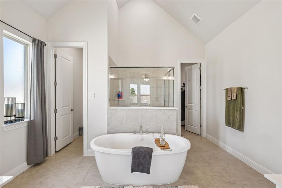 Furnished interior view inside a new home in Ridge Crossing, Waxahachie (Image 28).