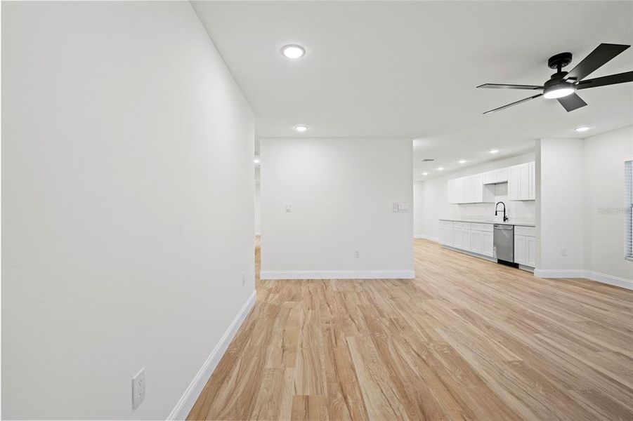 Spacious, unfurnished interior of a new home in , Okeechobee (Image 15).