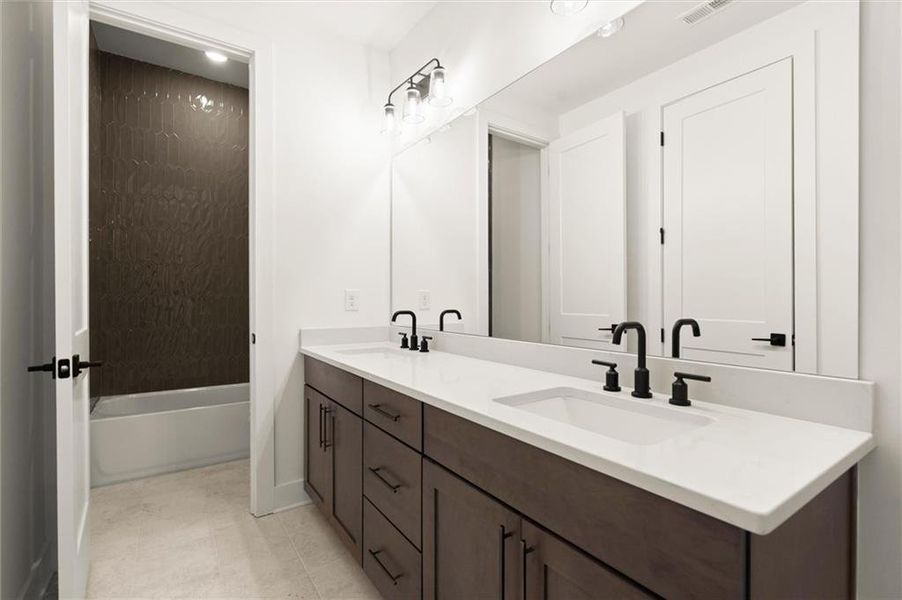 Furnished interior view inside a new home in , Alpharetta (Image 10).